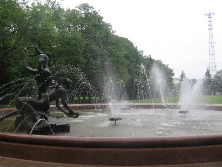 Памятник-фонтан «Купалье» («Венок»)