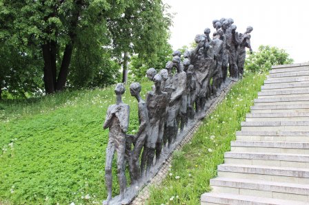 Мемориал жертвам гитлеровского геноцида «Яма»